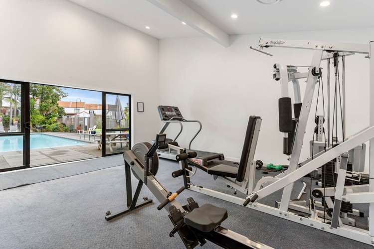 5/21 Armoy Drive East Tamaki_12