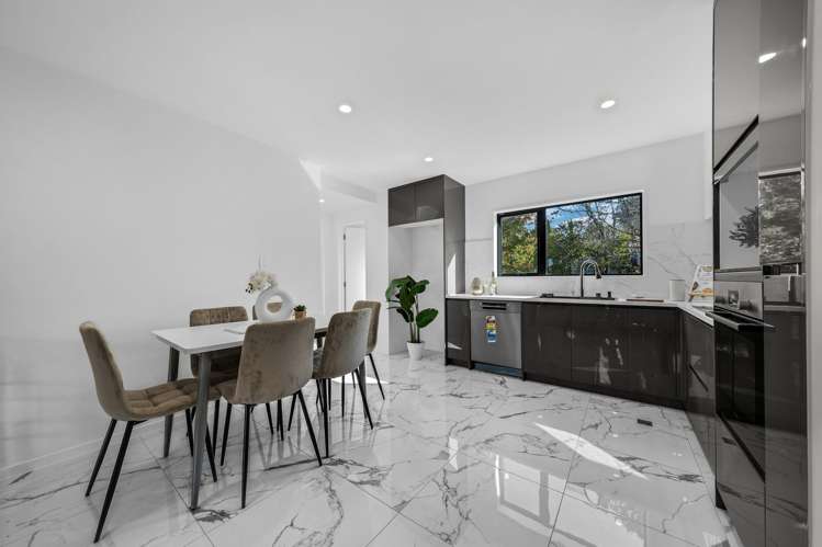 A,B,C,D,E/249 GOLF ROAD Titirangi_5