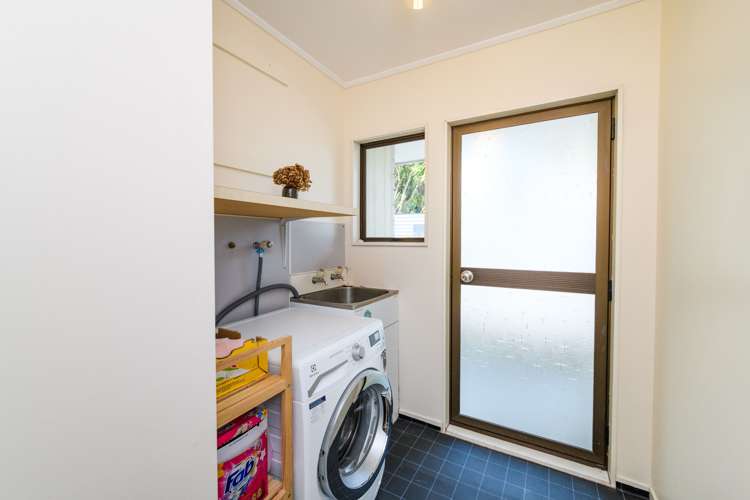 18a Ngaio Street West End_15