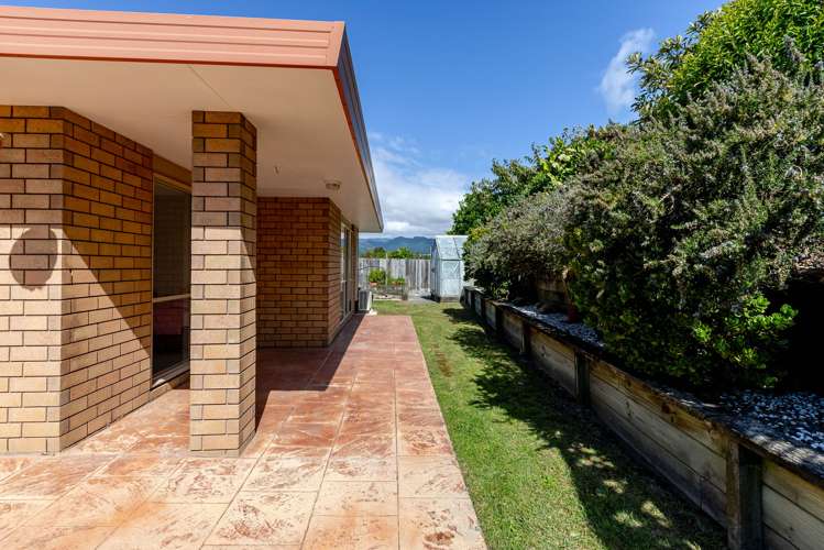 8 San Vito Place Paraparaumu Beach_13