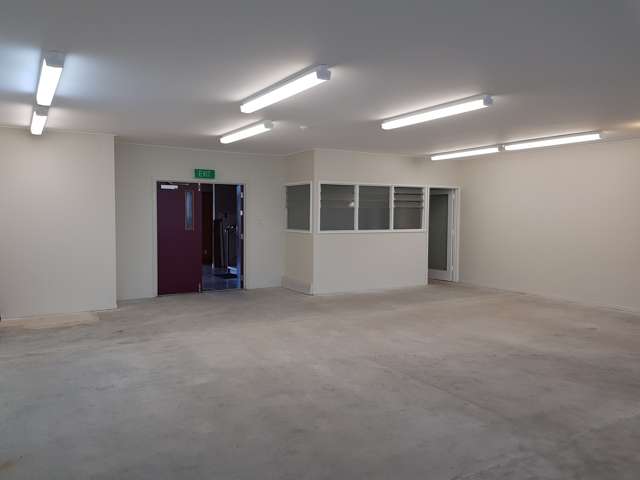 Office space/storage space close to CBD