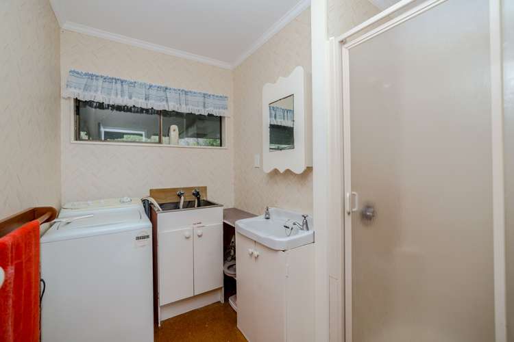 5 Mangatoetoe Grove Cape Palliser_17