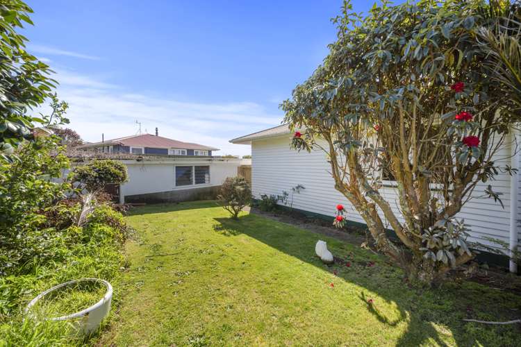 3 George Street Waitara_24