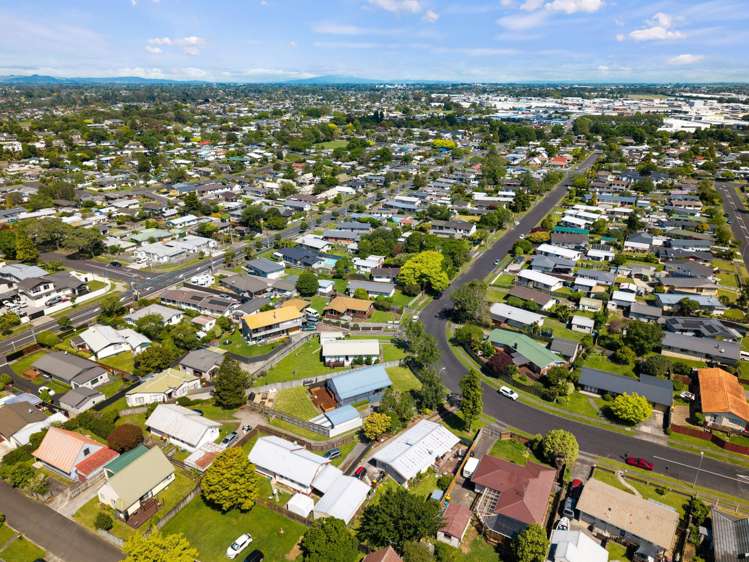 40 Elmwood Crescent Pukete_21