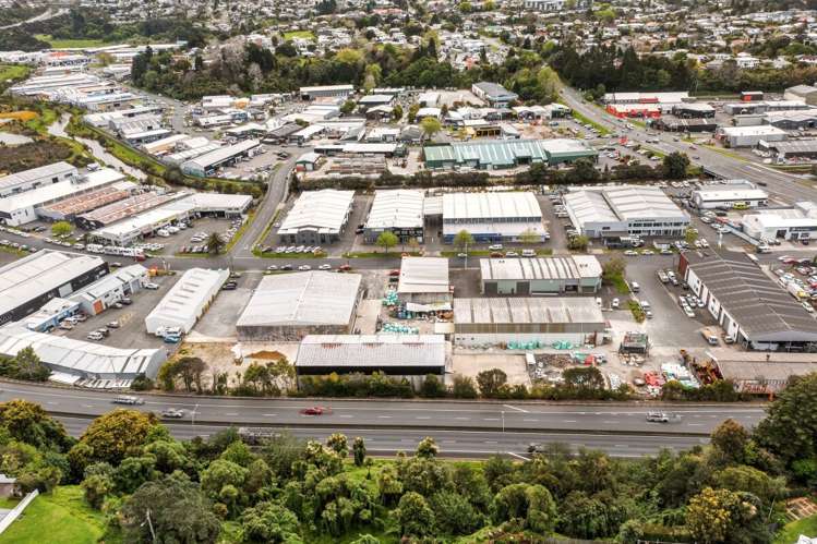 30-32 Koromiko Street & 8 Erica Street Judea_11