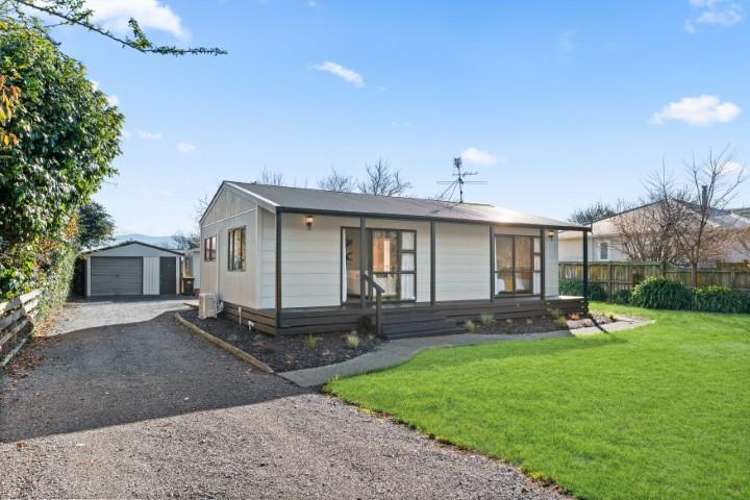 424 High Street South Carterton_21