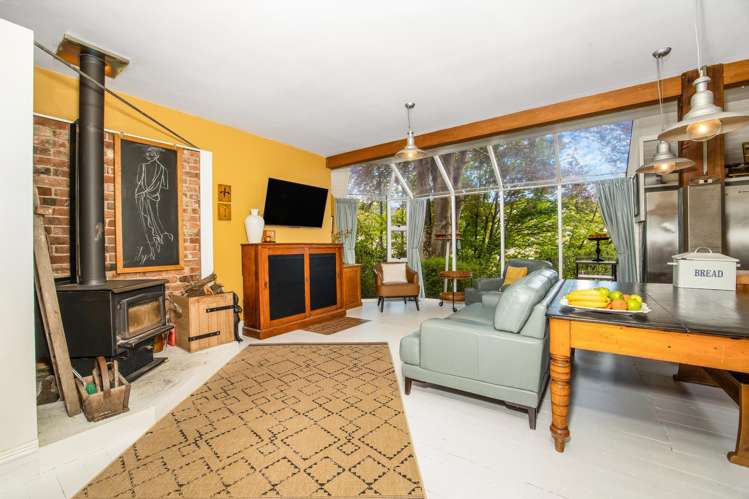 42 & 44 Crown Street North East Valley_9