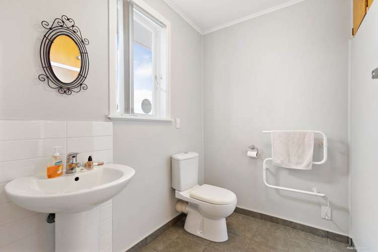 30 Lyndhurst Road Te Atatu South_32