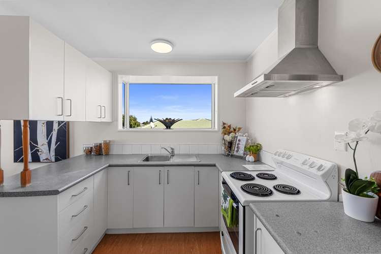 2/7 Sparrow Place Manurewa_4