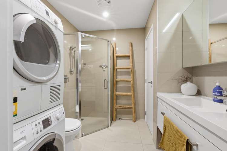 2/19 Victoria Road Mount Maunganui_11