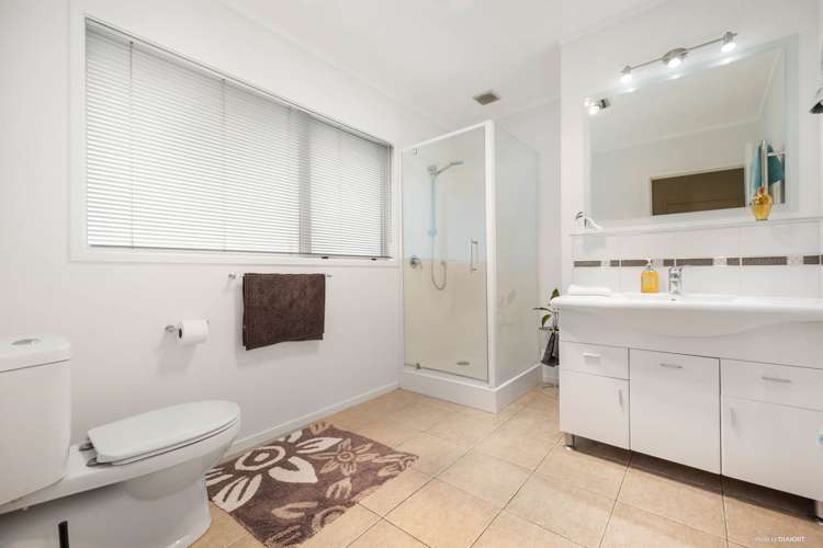 10 Trust Place Sunnyhills_16