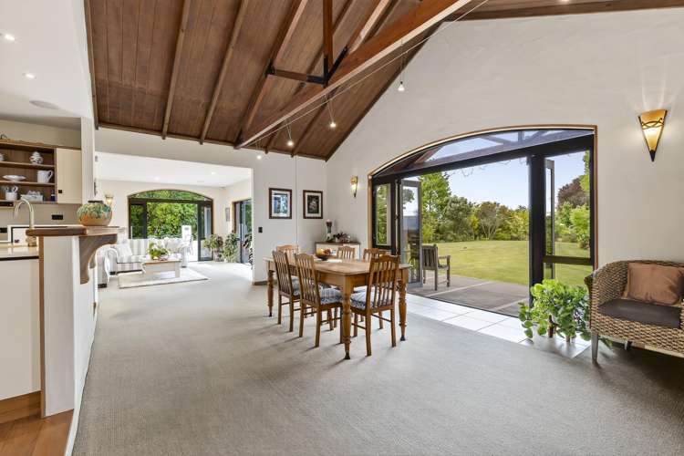 179 The Coastal Highway Redwood Valley_11