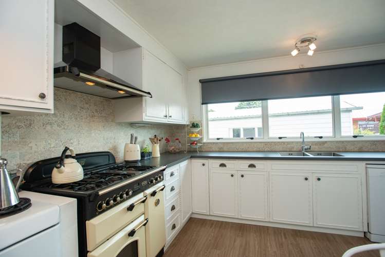 20 Deakin Place Clive_6