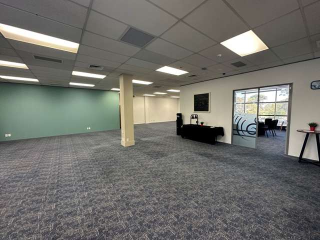 Part Level 1/18 Amersham Way Manukau_1
