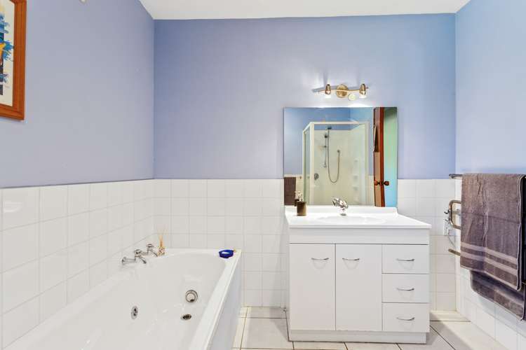 3 Woodfield Place Woodend_12