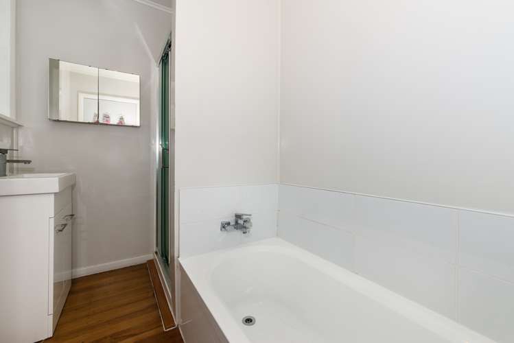 35 Buller Crescent Manurewa_13