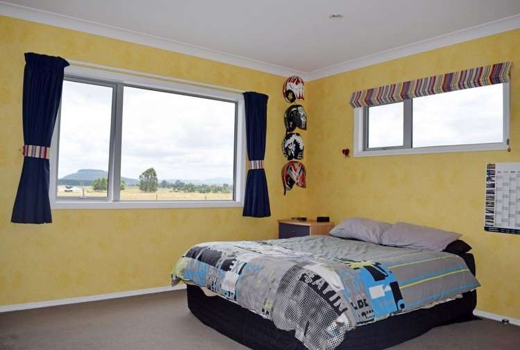 311 White Road Broadlands_15