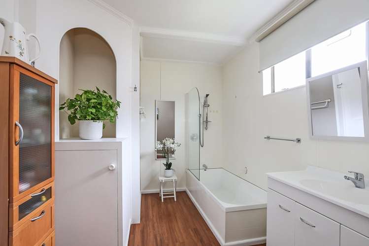 15 Golding Road Taradale_15