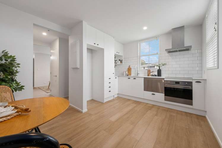 4/30 Hargest Crescent Sydenham_3