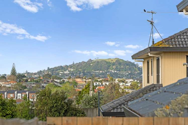 2/284 Richardson Road Mt Roskill_15