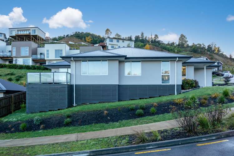 2 Olivias Place Stoke_16