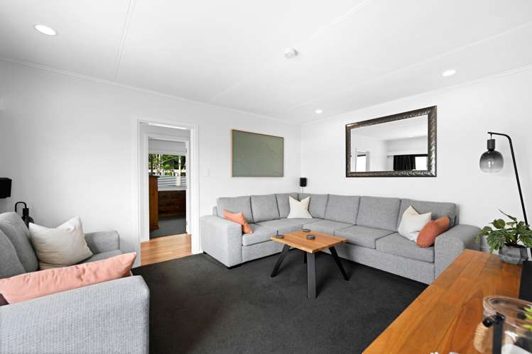 35 Thomson Avenue Dinsdale_11