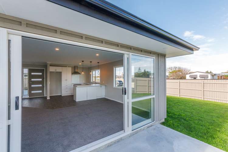 2 Wescombe Grove Feilding_22