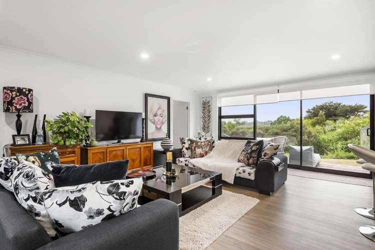 1268 East Coast Road Redvale_19