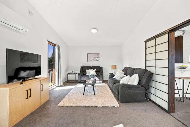 50 Yellowstone Crescent Burwood_4