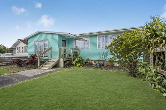 74 Bader Drive Mangere_1