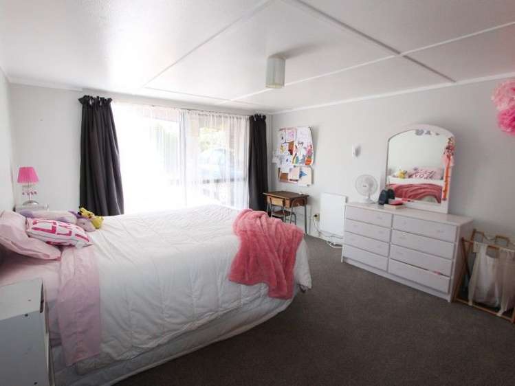 15 Puriri Street Hilltop_15