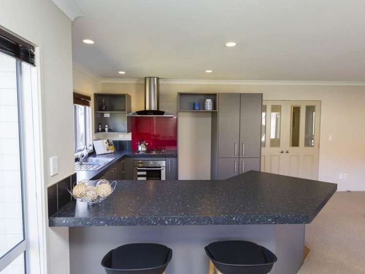 35 Mcewen Crescent Riverstone Terraces_8