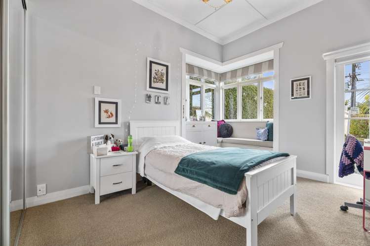 8 Highland Road Mount Albert_11