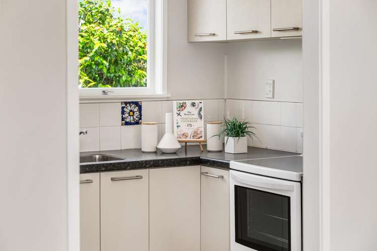 2/45 Howe Street Howick_16