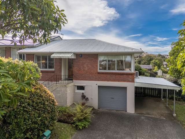 Spacious Unit in Prime St Heliers Location