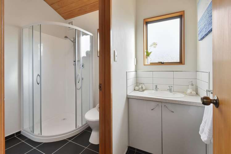 24 Hadley Wood Drive Wattle Downs_9