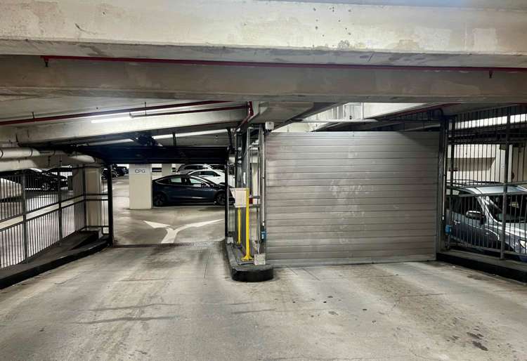 Carpark R, Albert Street_0