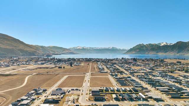 2 Bradshaw Street Lake Hawea_3