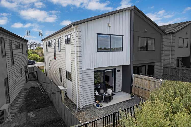 66 Matawhanga Drive Wattle Downs_23