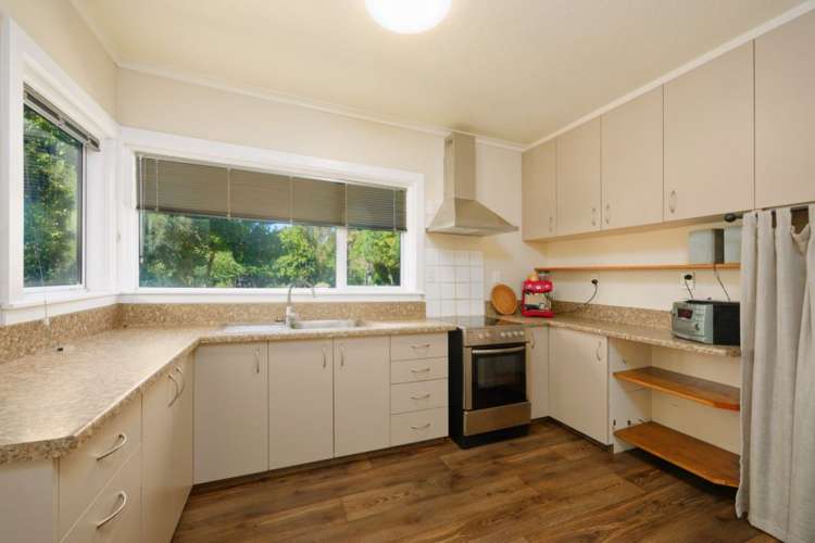 8 Old Main Road Cheviot_6