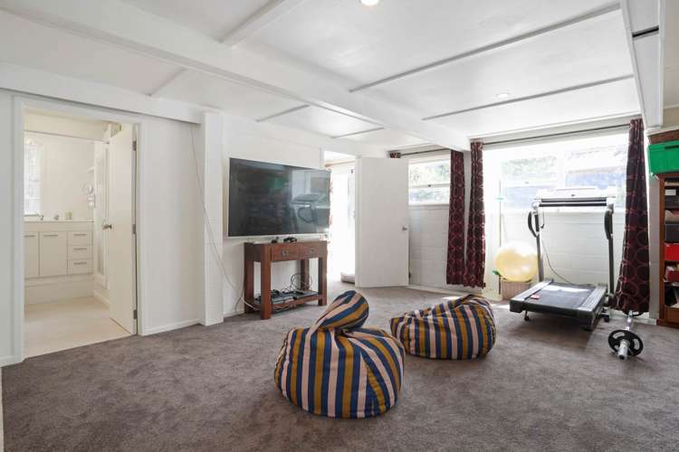 118 Park Hill Road Birkenhead_14