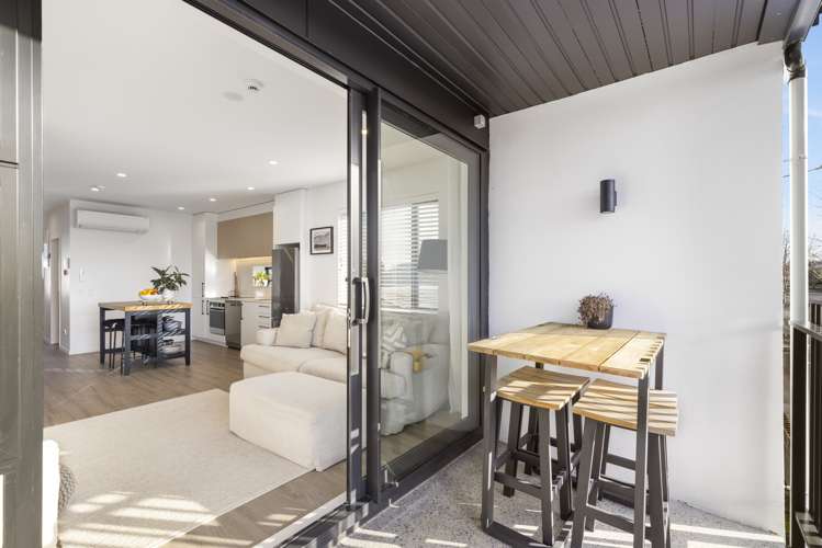 202/1028 Great North Road Point Chevalier_6