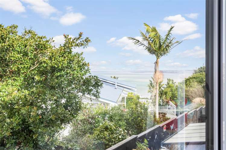 18 Patariki Way Beach Haven_13