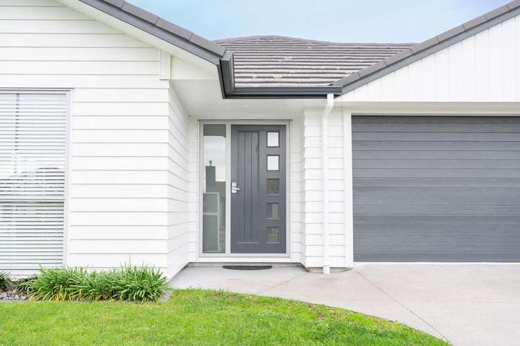100 Puhirake Crescent Pyes Pa_21