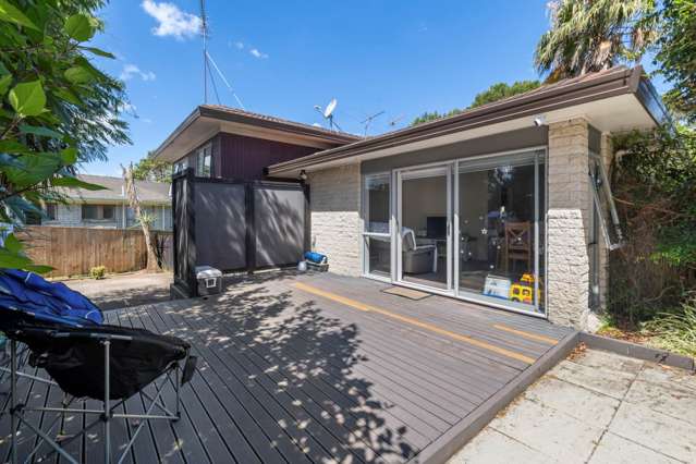 2/49 Meadway Sunnyhills_2