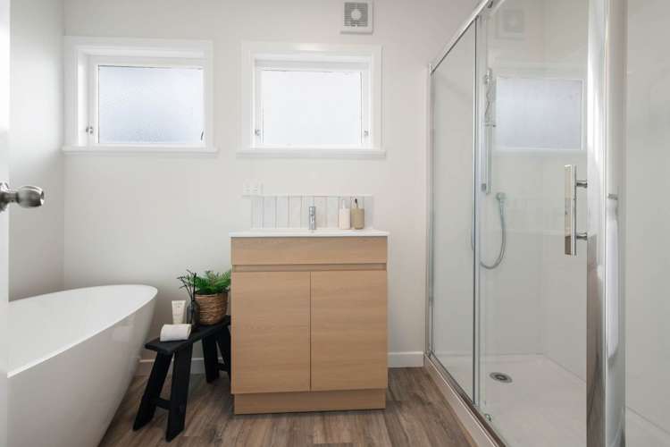 46 Lawrence Crescent Hill Park_8