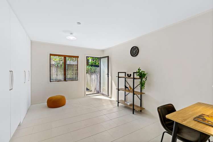 2/25 Rossmay Terrace Kingsland_11