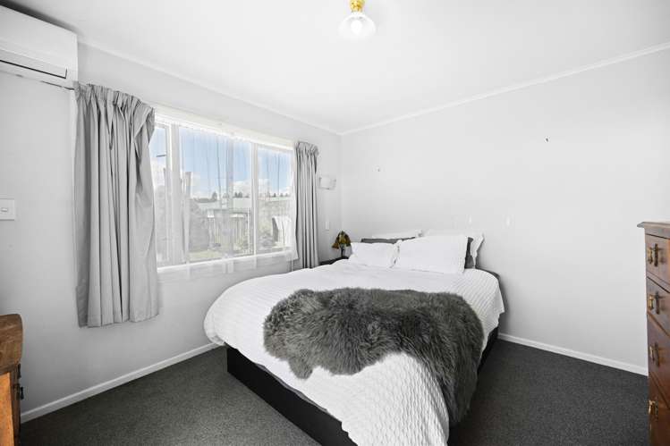 87 Montgomery Crescent Bader_6