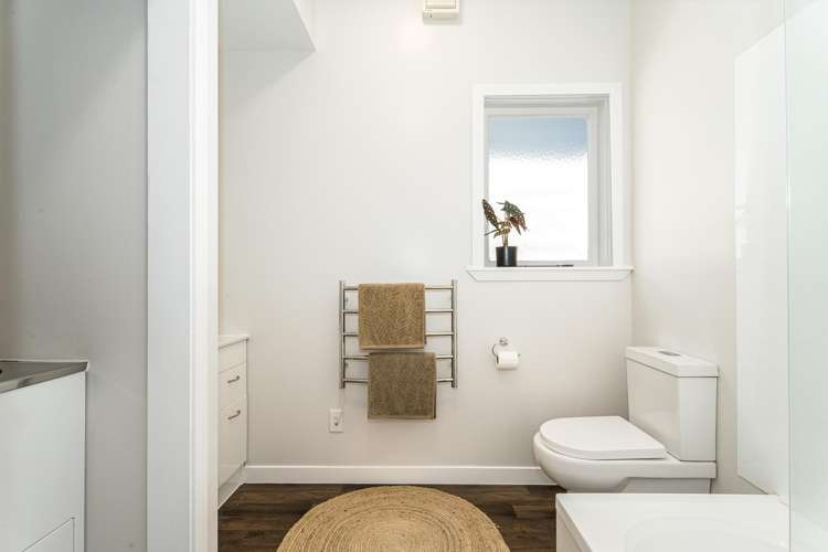 38 Rua Street Lyall Bay_11