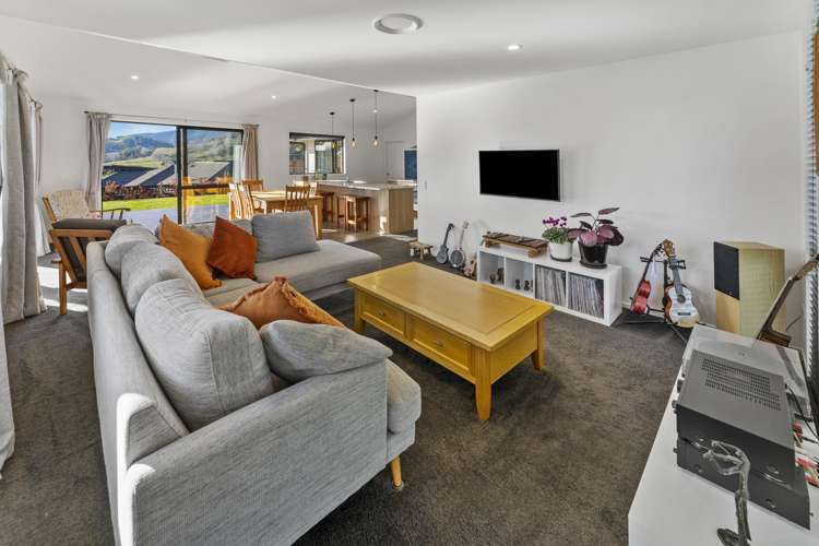 8 Huntaway Close Stoke_2